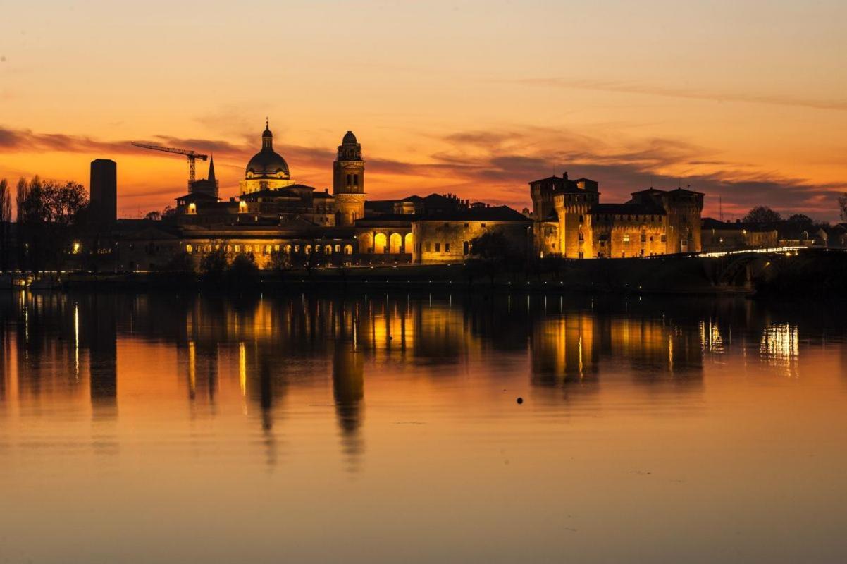 Via Verdi 37 1P Mantova Bagian luar foto